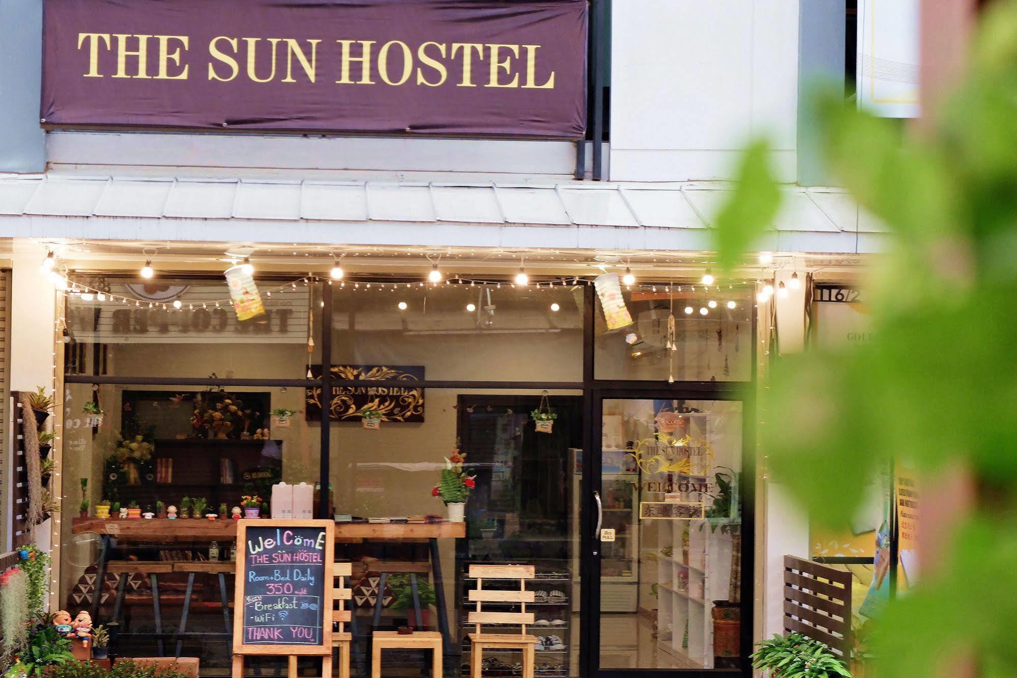 The Sun Hostel Chiang Mai Exterior foto